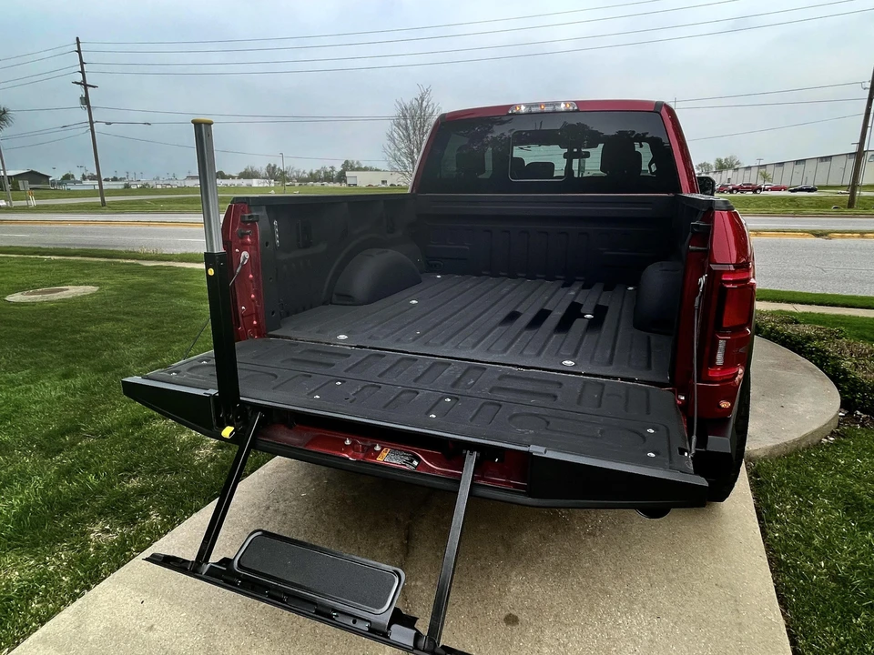 2020 Ford F-150 Raptor 13th Gen - Image 15 of 31