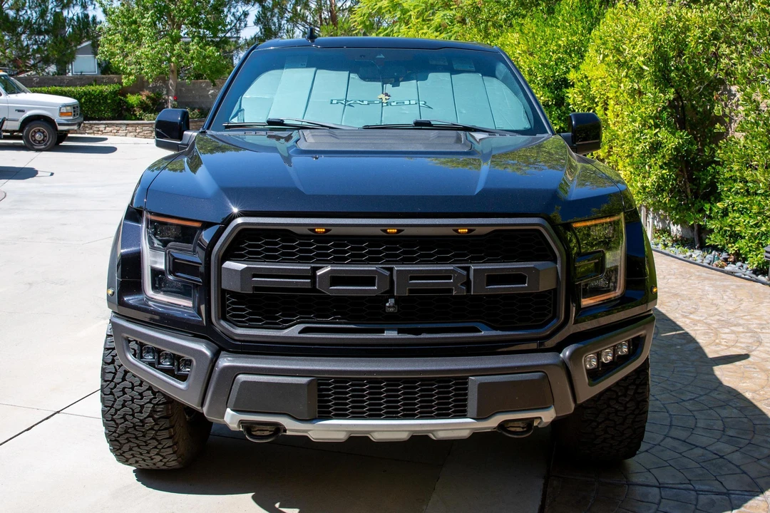 2020 Ford F-150 Raptor 13th Gen - Image 2 of 31