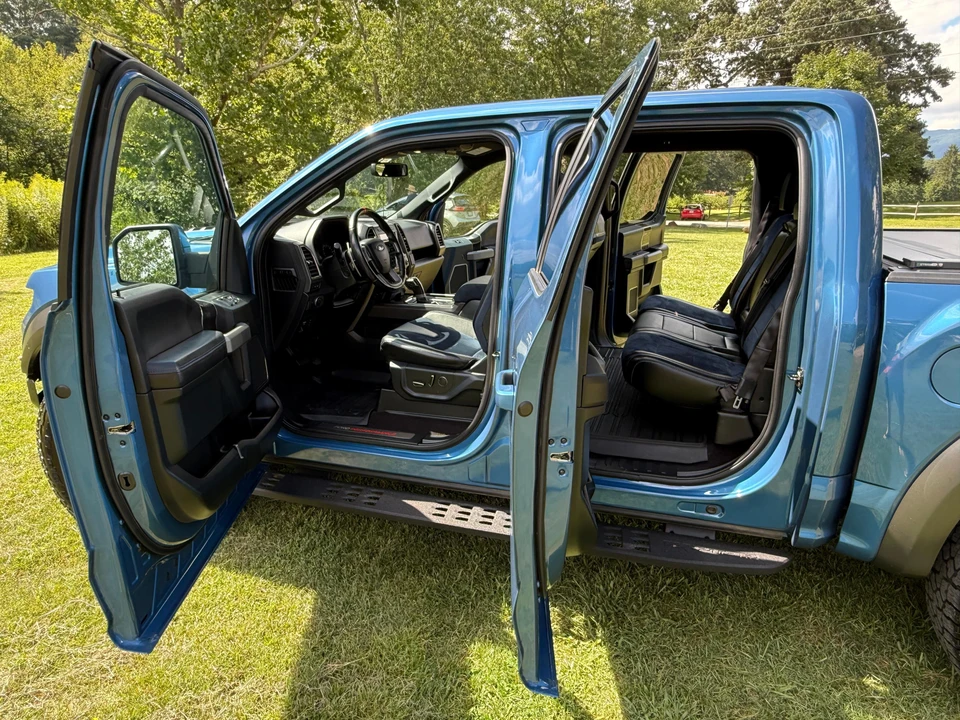 2020 Ford F-150 Raptor 13th Gen - Image 19 of 31