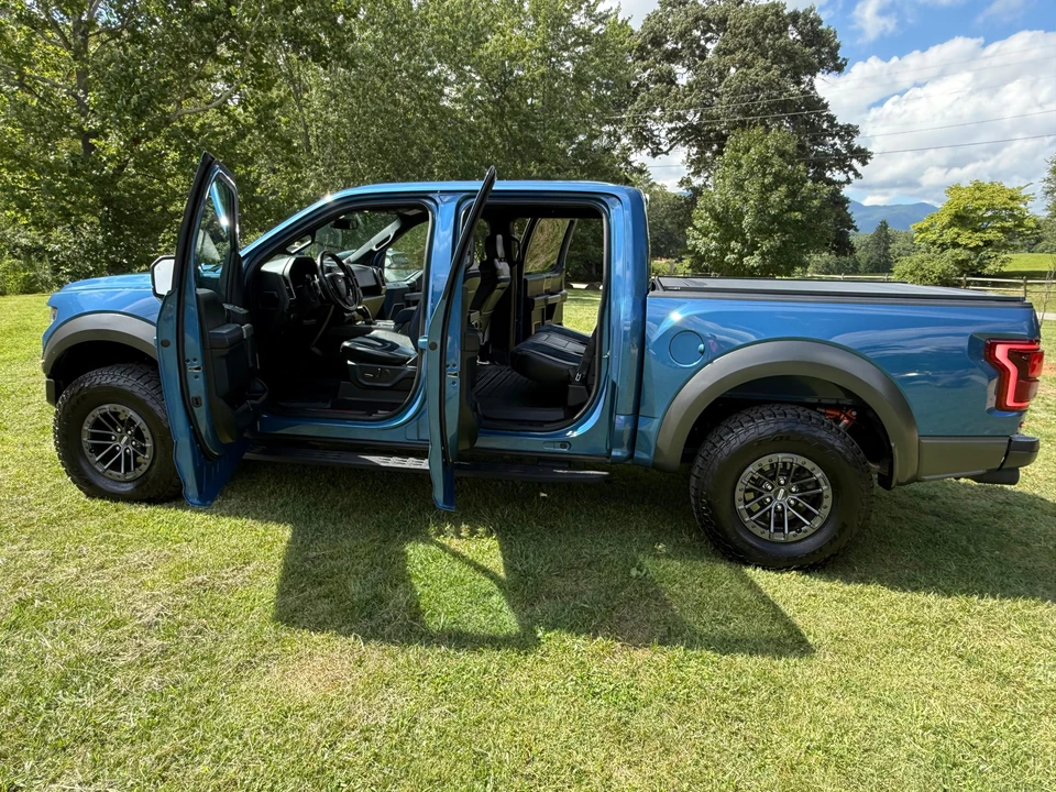 2020 Ford F-150 Raptor 13th Gen - Image 18 of 31