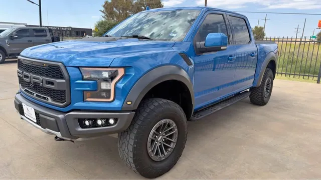 2020 Ford F-150 Raptor Pickup 4D 5 1/2 ft