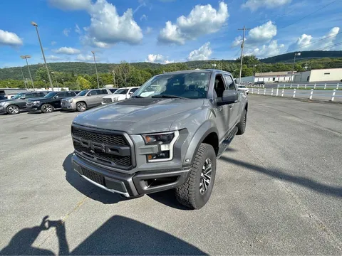 2020 Ford F-150 Raptor Pickup 4D 5 1/2 ft