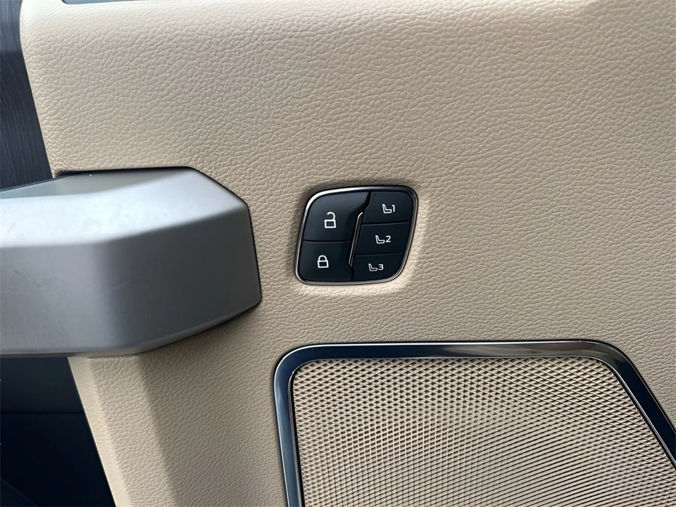 2020 Ford Super Duty 4th Gen - Image 11 of 12
