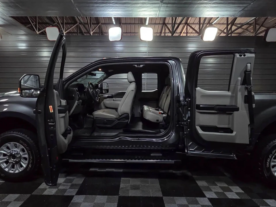 2020 Ford Super Duty 5th Gen - Image 19 of 21