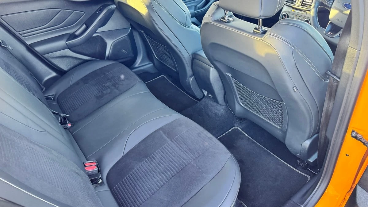 2020 Ford Focus 4th Gen - Image 18 of 30