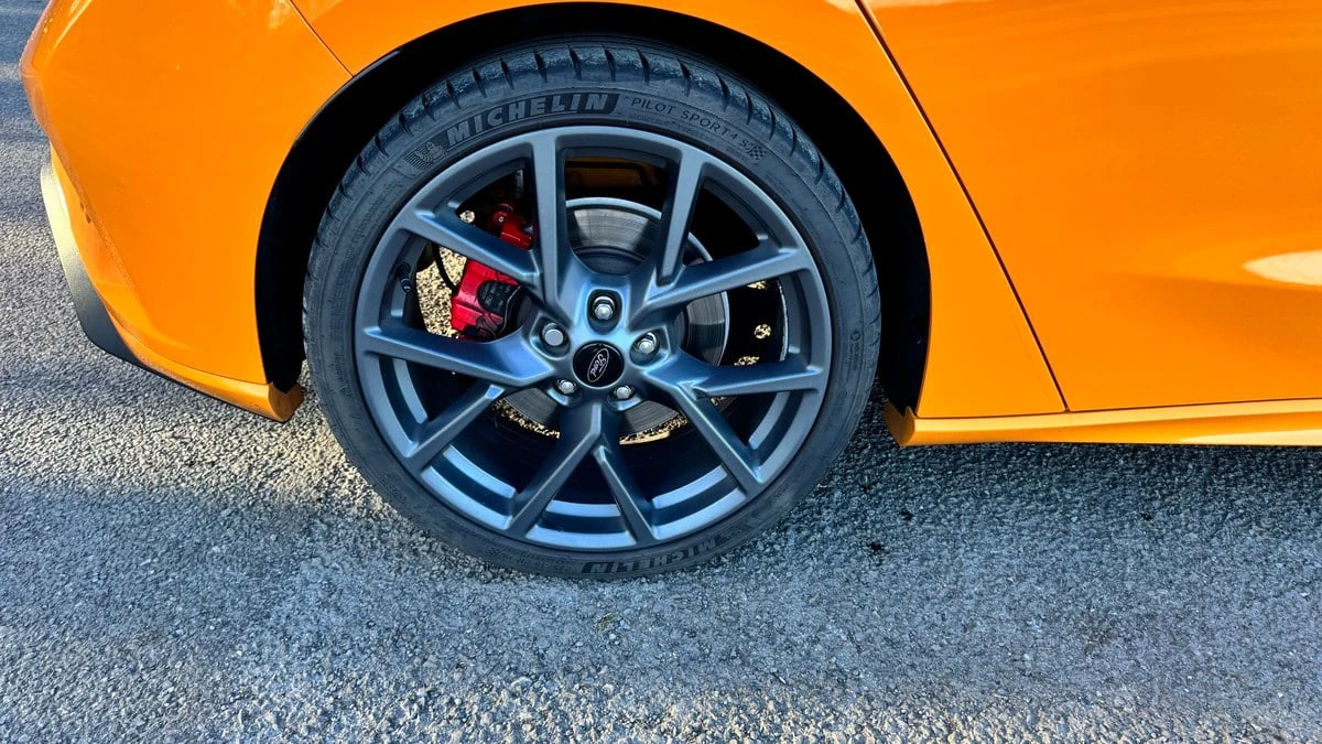 2020 Ford Focus 4th Gen - Image 10 of 30