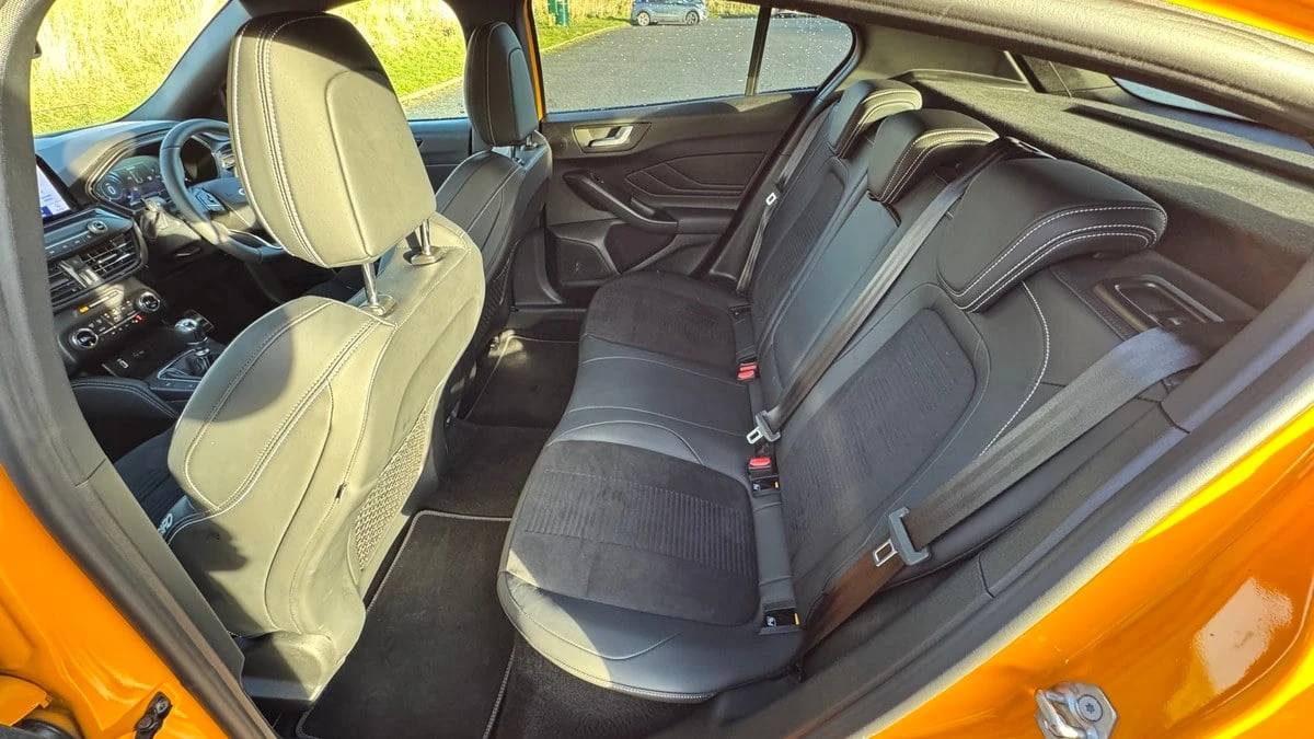 2020 Ford Focus 4th Gen - Image 24 of 30