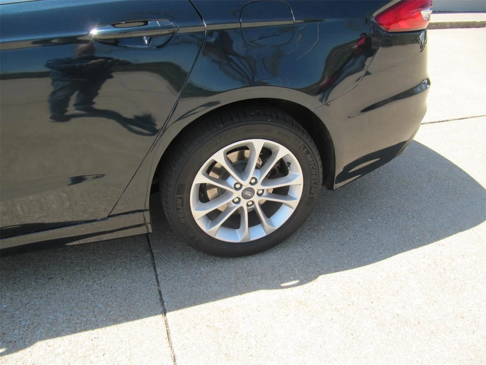 2020 Ford Fusion 2nd Gen - Image 11 of 25