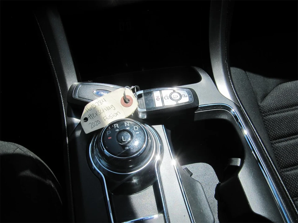 2020 Ford Fusion 2nd Gen - Image 16 of 25