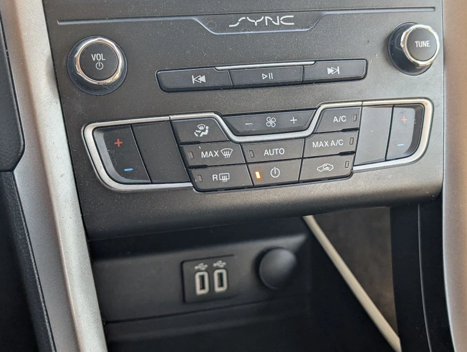 2020 Ford Fusion 2nd Gen - Image 20 of 21