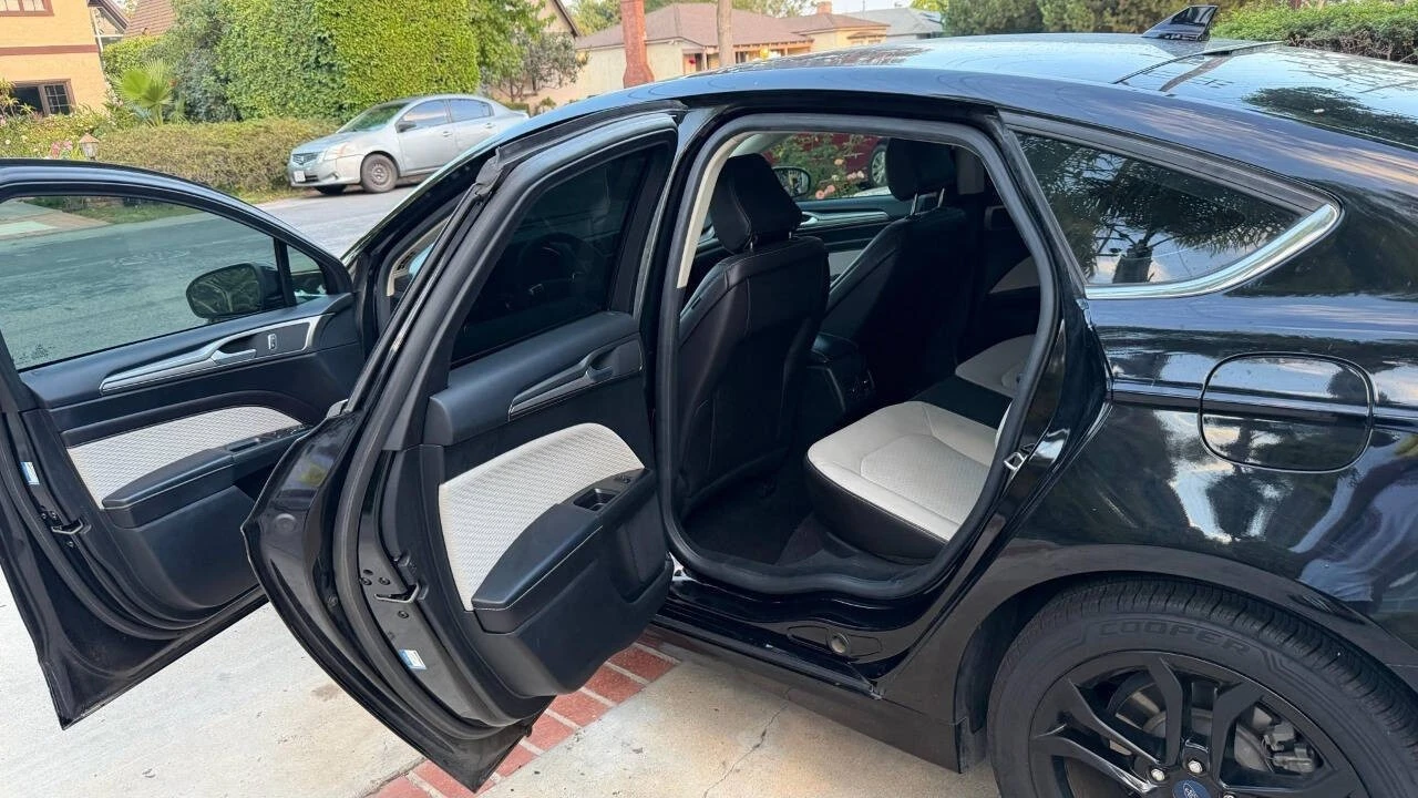 2020 Ford Fusion 2nd Gen - Image 9 of 12