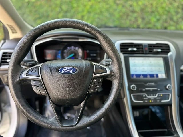 2020 Ford Fusion 2nd Gen - Image 18 of 31