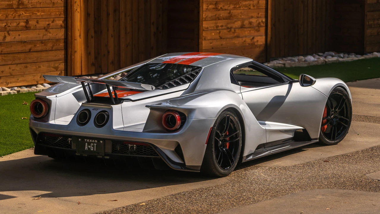 2020 Ford GT 2nd Gen - Image 13 of 31