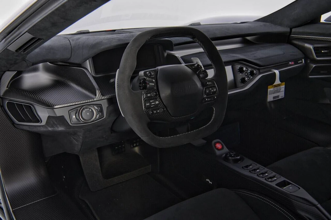 2020 Ford GT 2nd Gen - Image 17 of 31