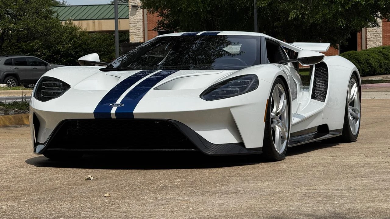 2020 Ford GT 2nd Gen - Image 2 of 31