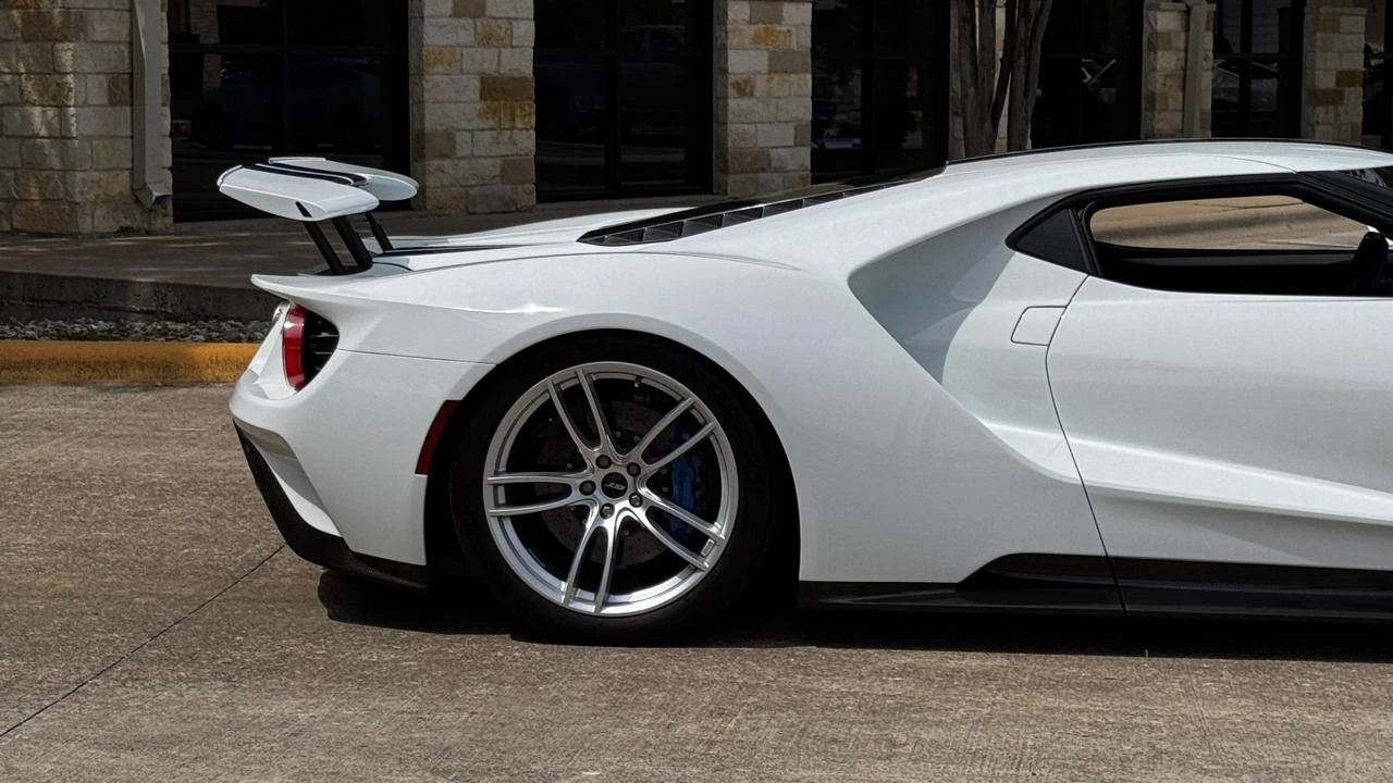2020 Ford GT 2nd Gen - Image 14 of 31