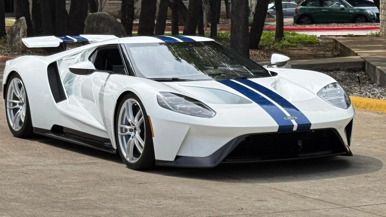 2020 Ford GT 2nd Gen - Image 17 of 31
