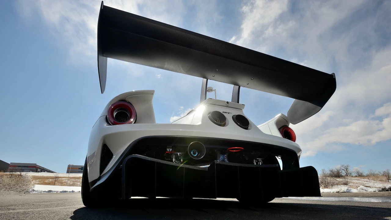 2020 Ford GT 2nd Gen - Image 17 of 27