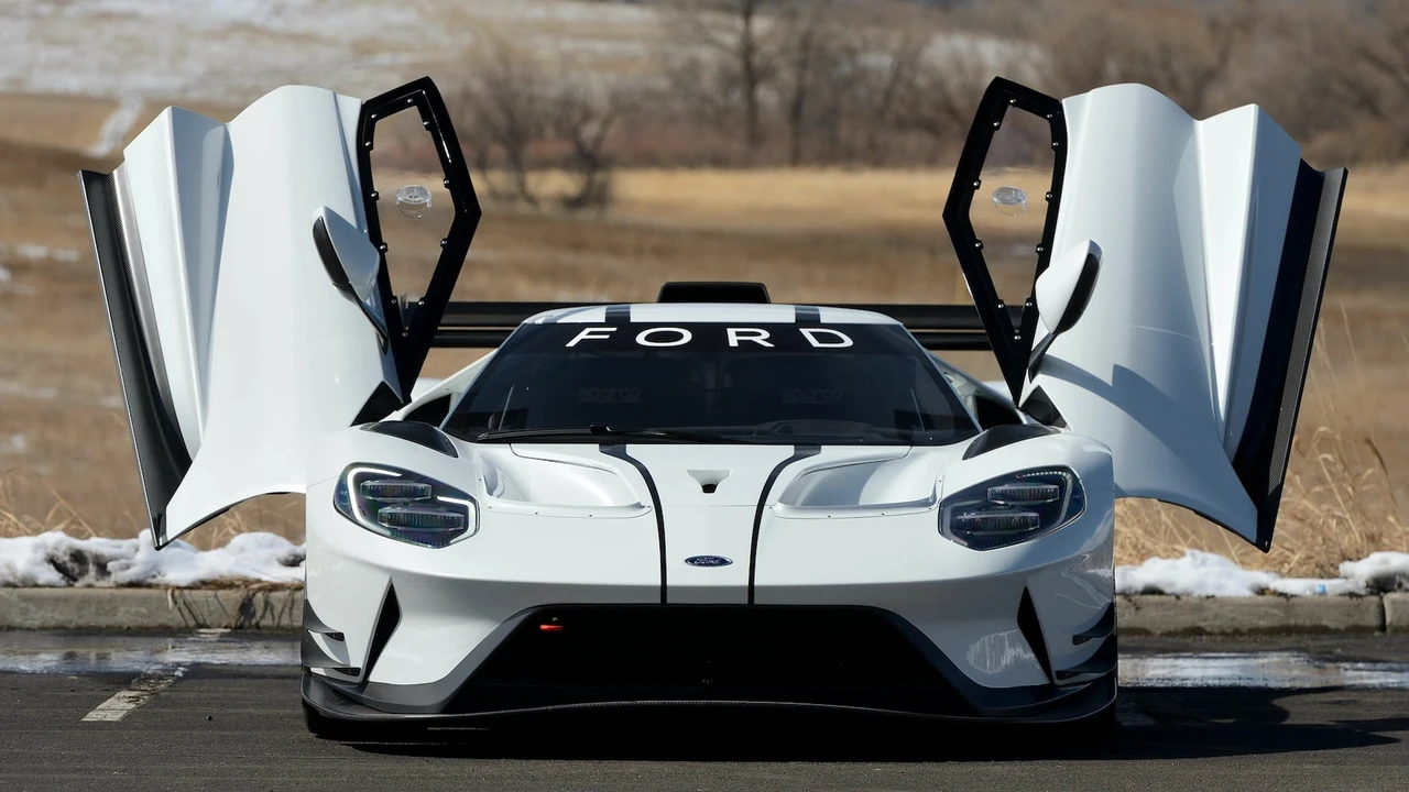 2020 Ford GT 2nd Gen - Image 23 of 27