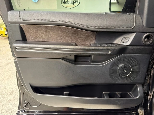 2020 Ford Expedition 4th Gen - Image 16 of 21