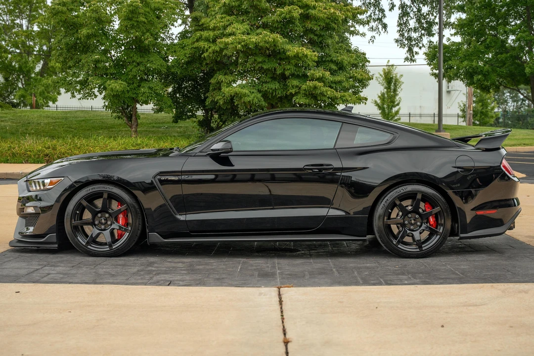 2020 Ford S550 Shelby Mustang GT350R - Image 3 of 31