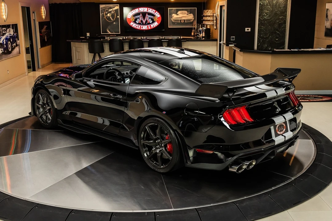 2020 Ford - Image 17 of 24