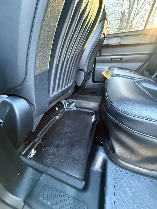 2020 Ford Explorer 6th Gen - Image 15 of 16