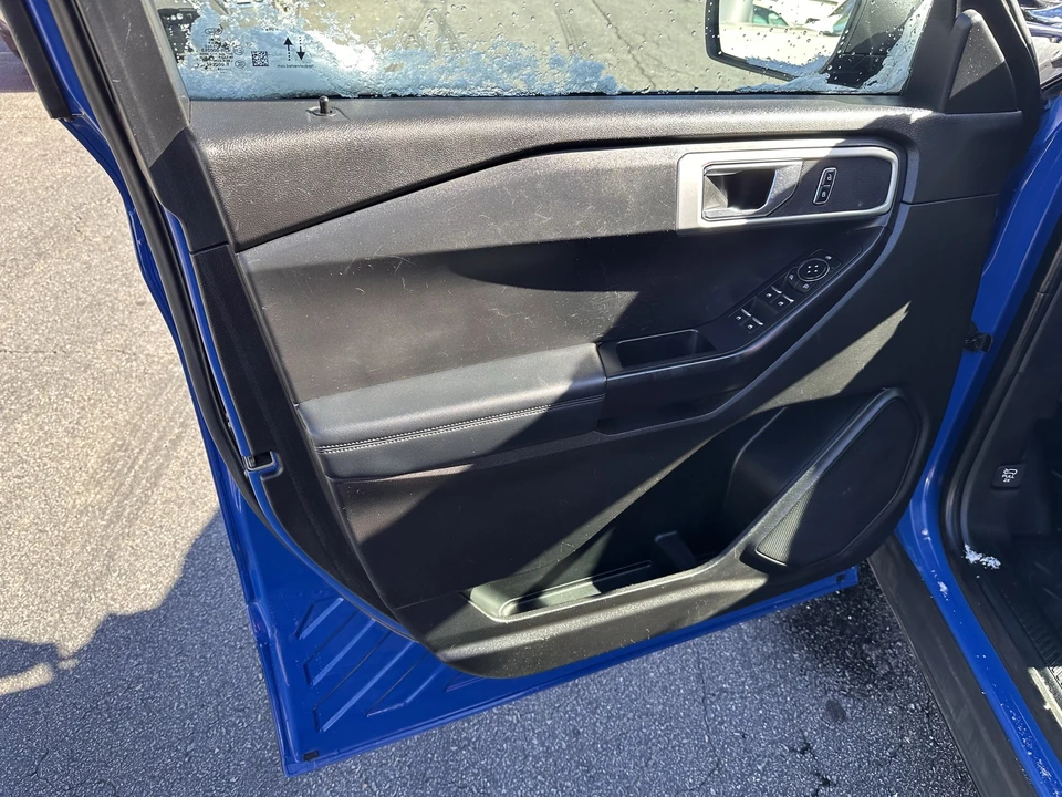 2020 Ford Explorer 6th Gen - Image 9 of 12