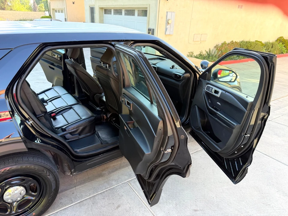 2020 Ford Explorer 6th Gen - Image 11 of 31