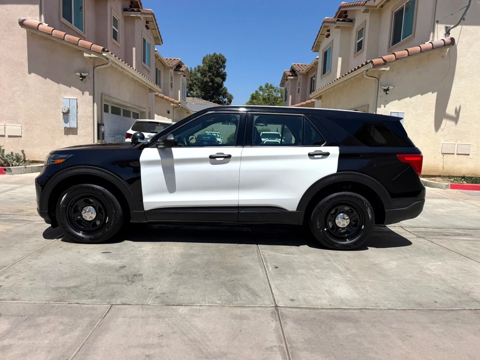 2020 Ford Explorer 6th Gen - Image 2 of 31