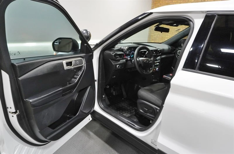 2020 Ford Explorer 6th Gen - Image 19 of 21
