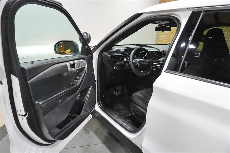 2020 Ford Explorer 6th Gen - Image 19 of 21