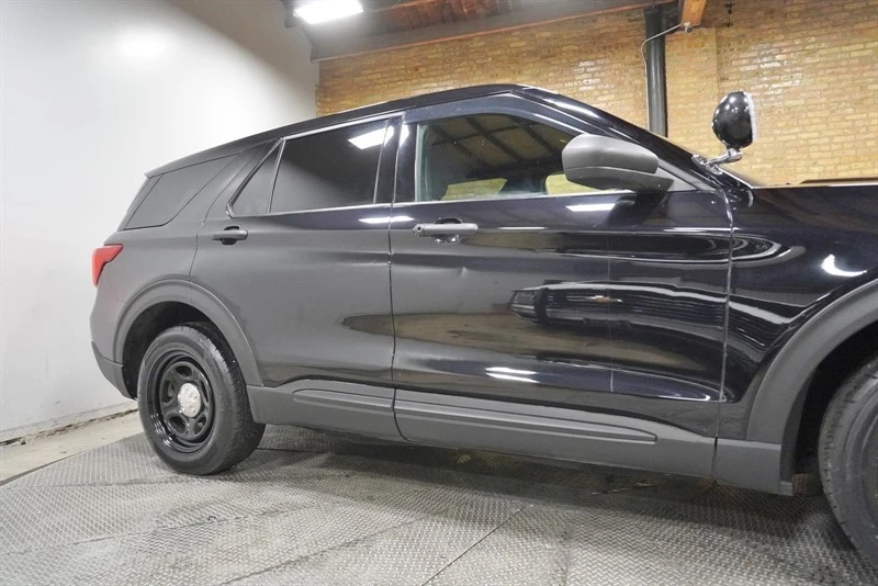 2020 Ford Explorer 6th Gen - Image 9 of 31