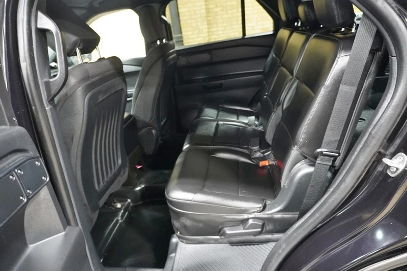 2020 Ford Explorer 6th Gen - Image 29 of 31