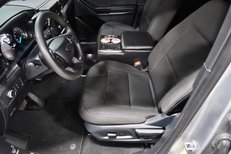 2020 Ford Explorer 6th Gen - Image 21 of 31