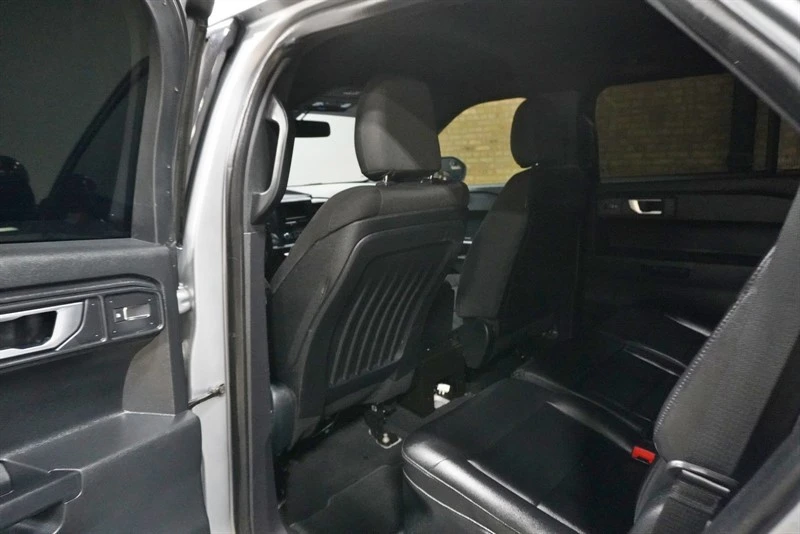 2020 Ford Explorer 6th Gen - Image 27 of 31