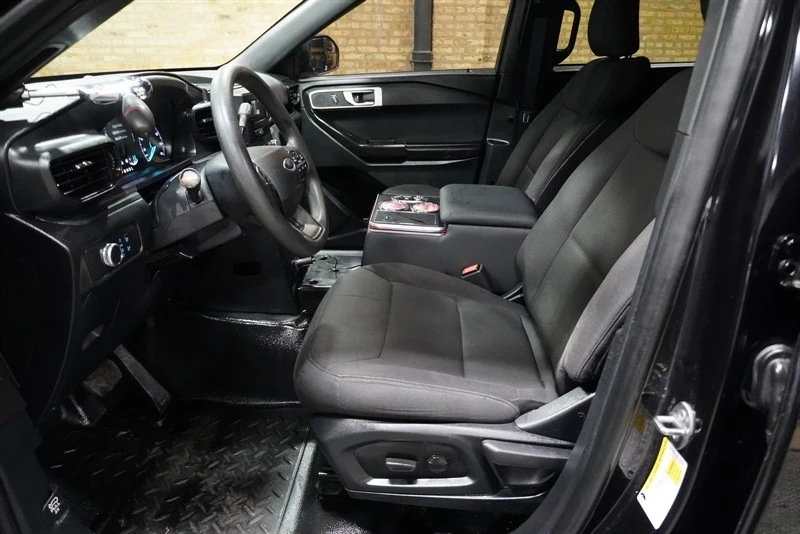 2020 Ford Explorer 6th Gen - Image 19 of 31