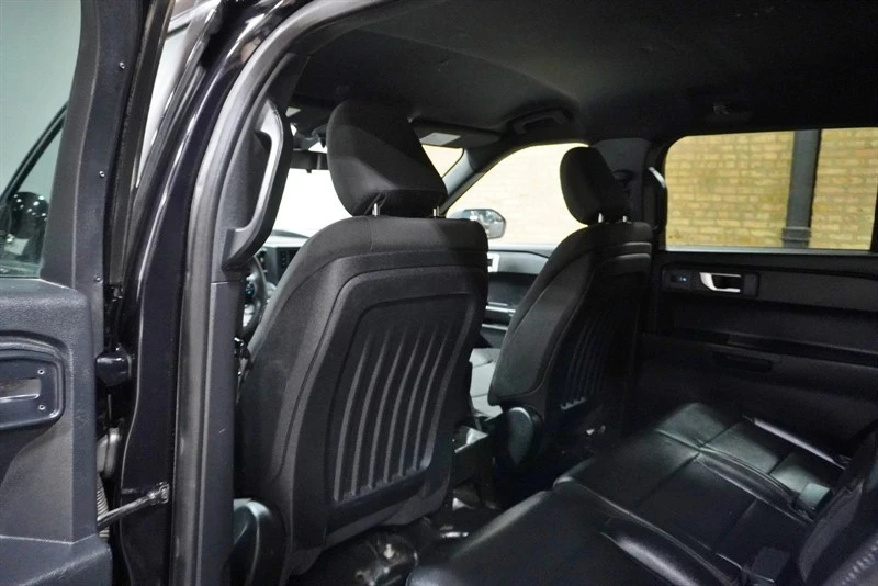 2020 Ford Explorer 6th Gen - Image 28 of 31