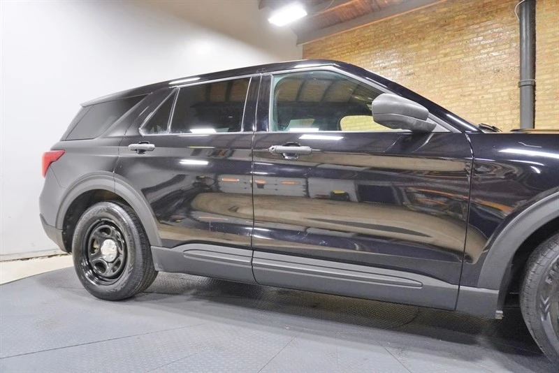 2020 Ford Explorer 6th Gen - Image 9 of 31