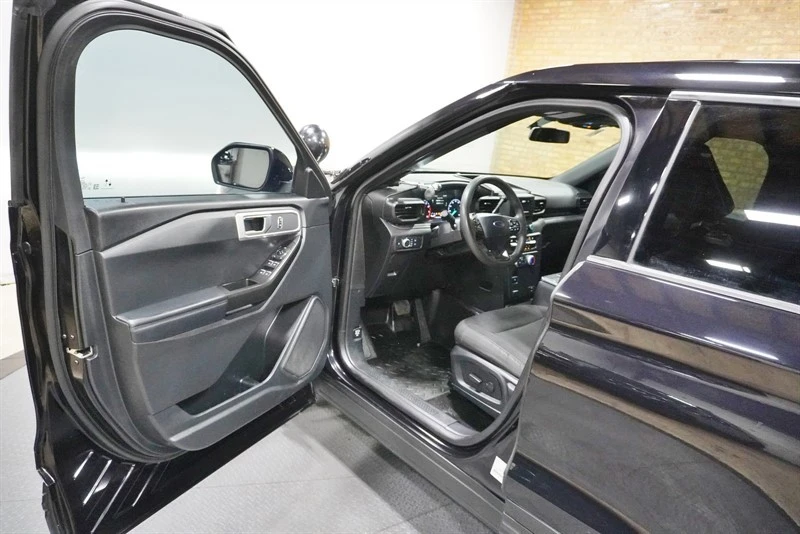 2020 Ford Explorer 6th Gen - Image 19 of 21