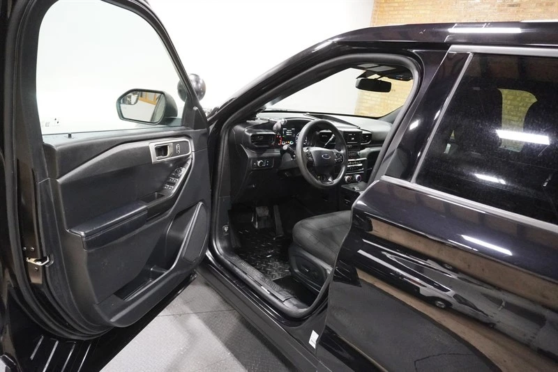2020 Ford Explorer 6th Gen - Image 19 of 21