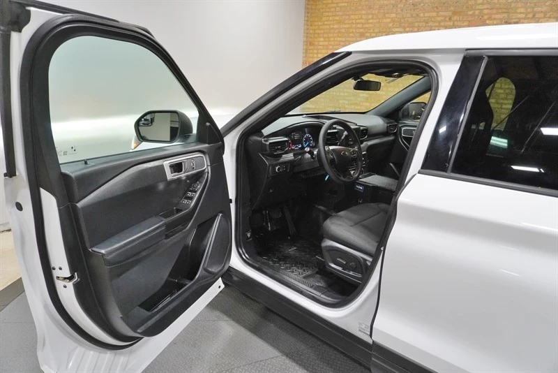 2020 Ford Explorer 6th Gen - Image 20 of 21
