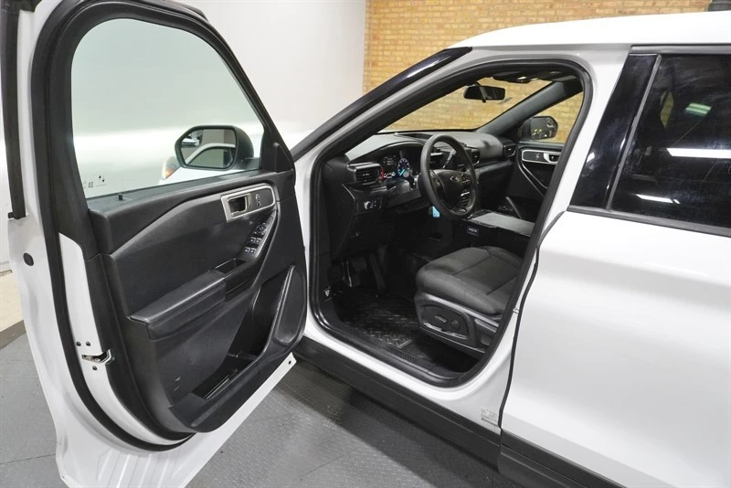 2020 Ford Explorer 6th Gen - Image 19 of 21