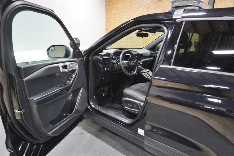 2020 Ford Explorer 6th Gen - Image 19 of 21