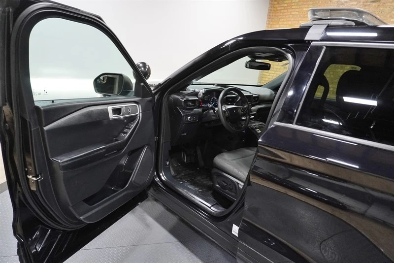 2020 Ford Explorer 6th Gen - Image 19 of 21