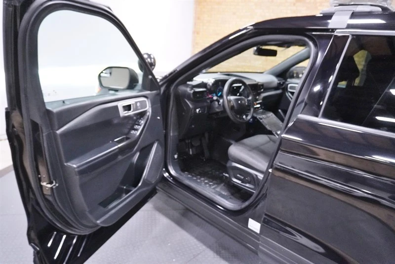 2020 Ford Explorer 6th Gen - Image 19 of 21