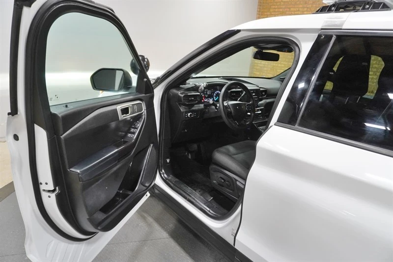 2020 Ford Explorer 6th Gen - Image 20 of 21