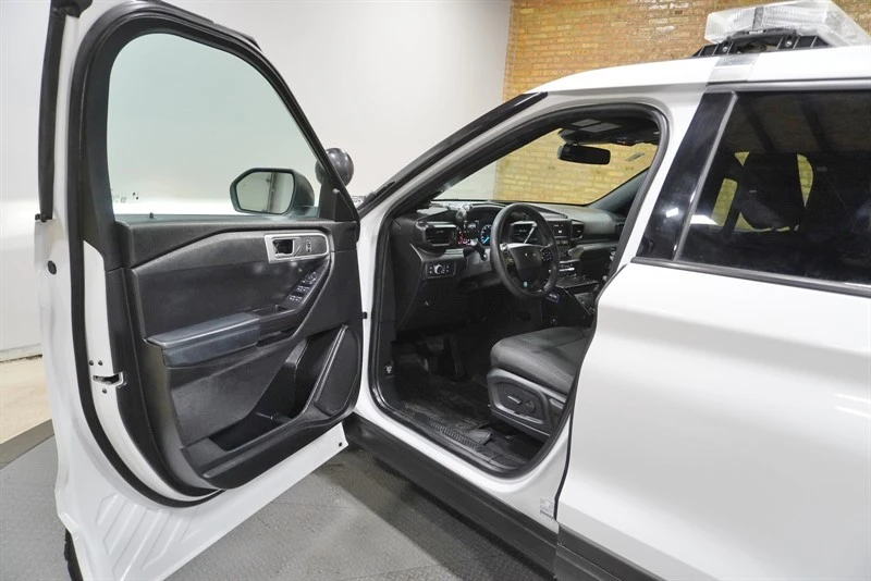 2020 Ford Explorer 6th Gen - Image 19 of 21