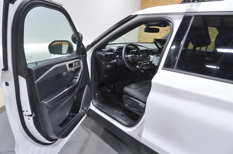 2020 Ford Explorer 6th Gen - Image 20 of 21