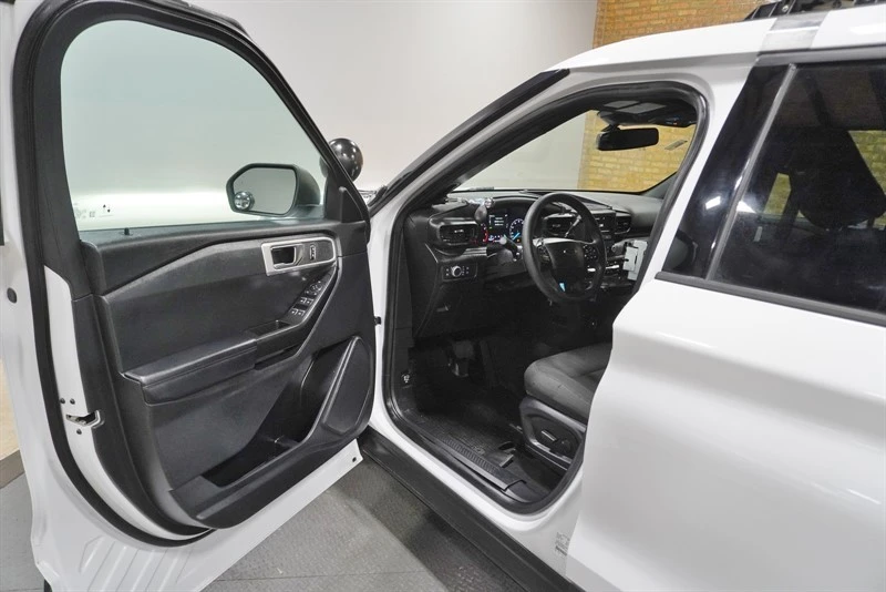 2020 Ford Explorer 6th Gen - Image 20 of 21